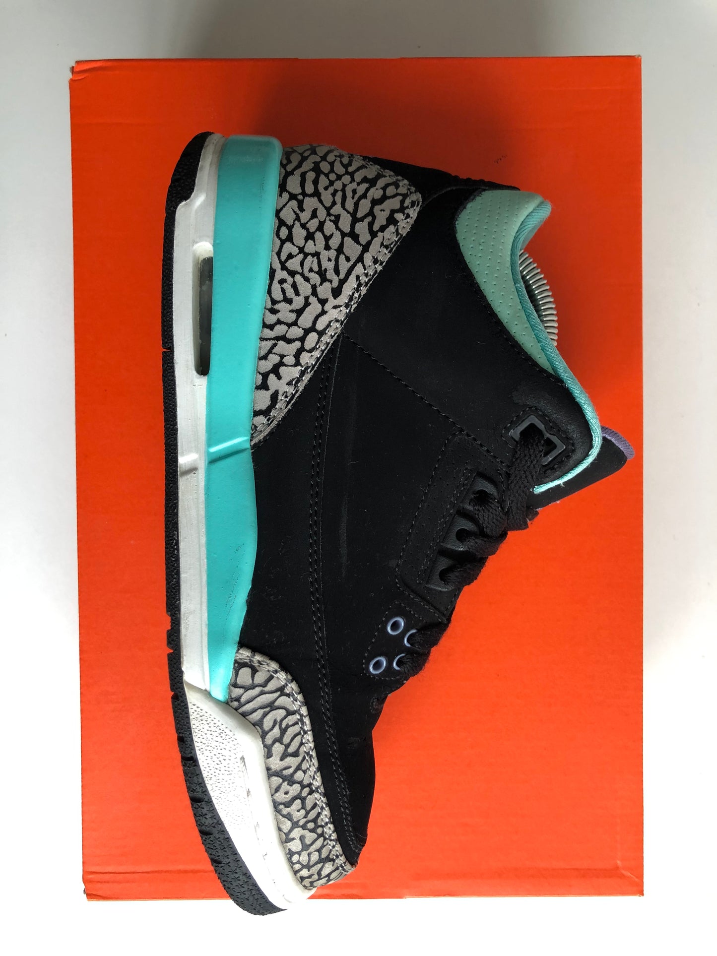 Air Jordan 3 Retro Bleached-Turquoise Mint - Maat 40