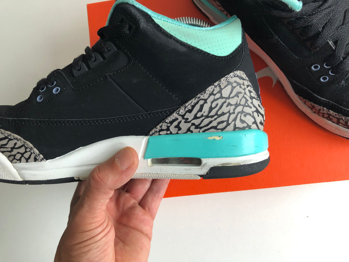 Air Jordan 3 Retro Bleached-Turquoise Mint - Maat 40
