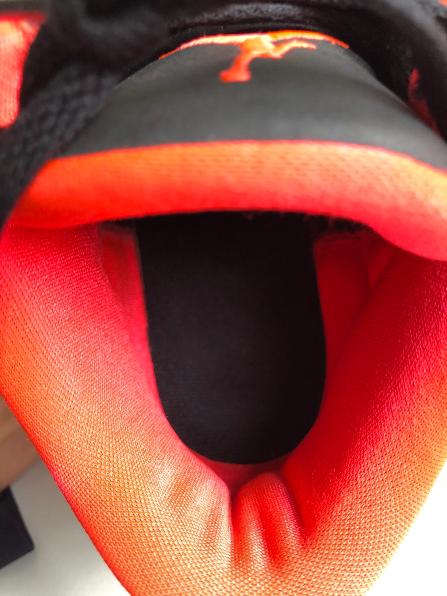 Air Jordan 3 Retro Crimson (GS) -Maat 39