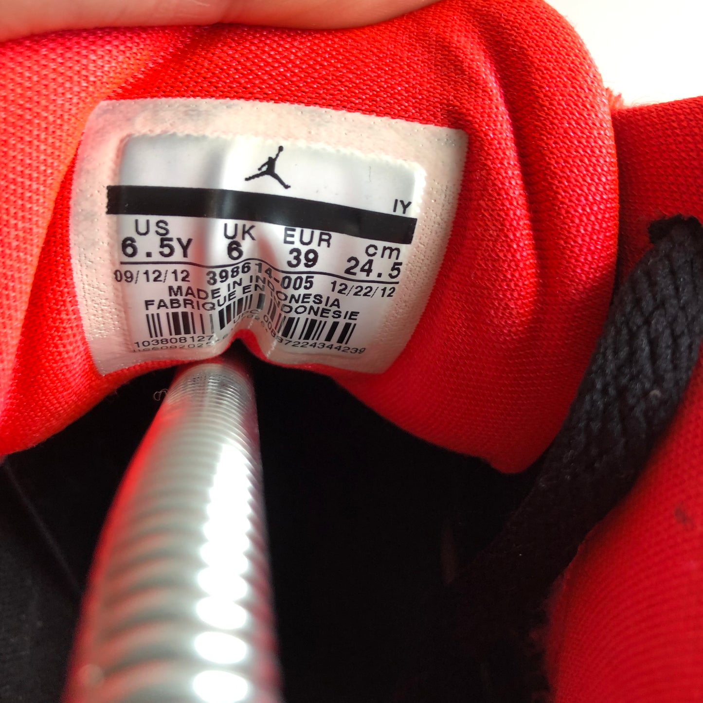 Air Jordan 3 Retro Crimson (GS) -Maat 39
