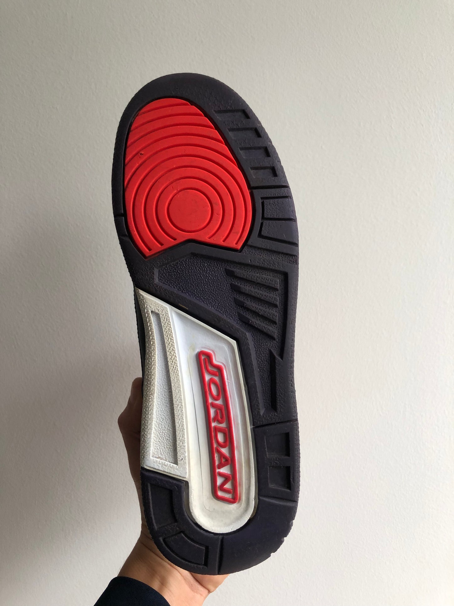 Air Jordan 3 Retro Crimson (GS) -Maat 39