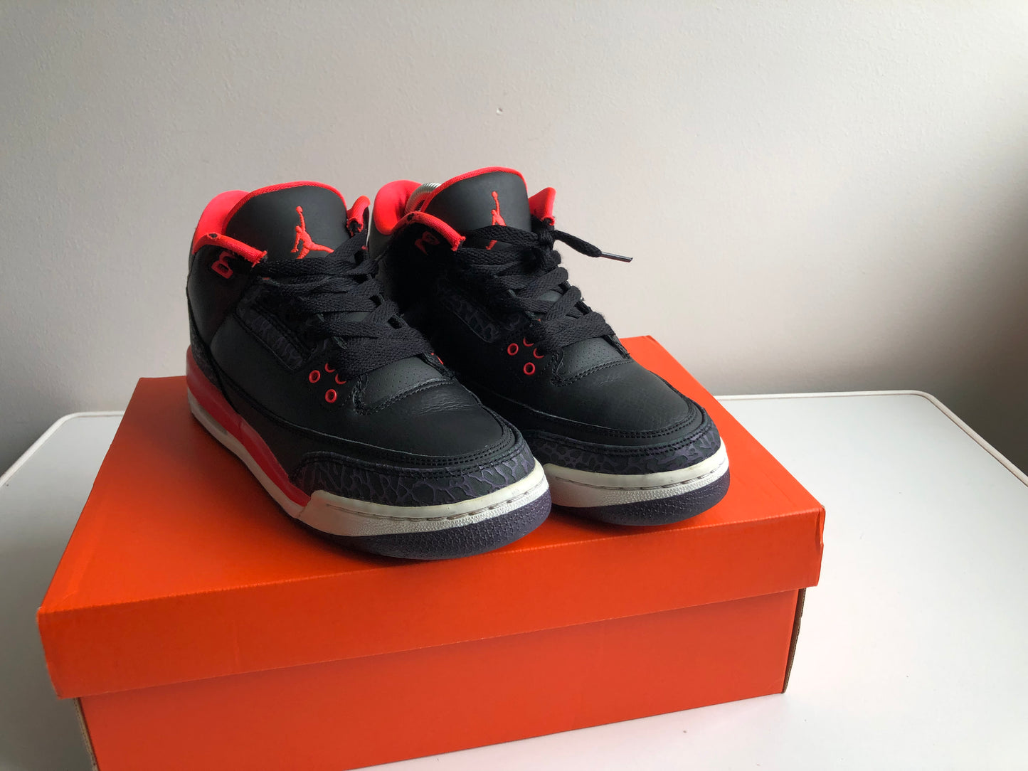 Air Jordan 3 Retro Crimson (GS) -Maat 39