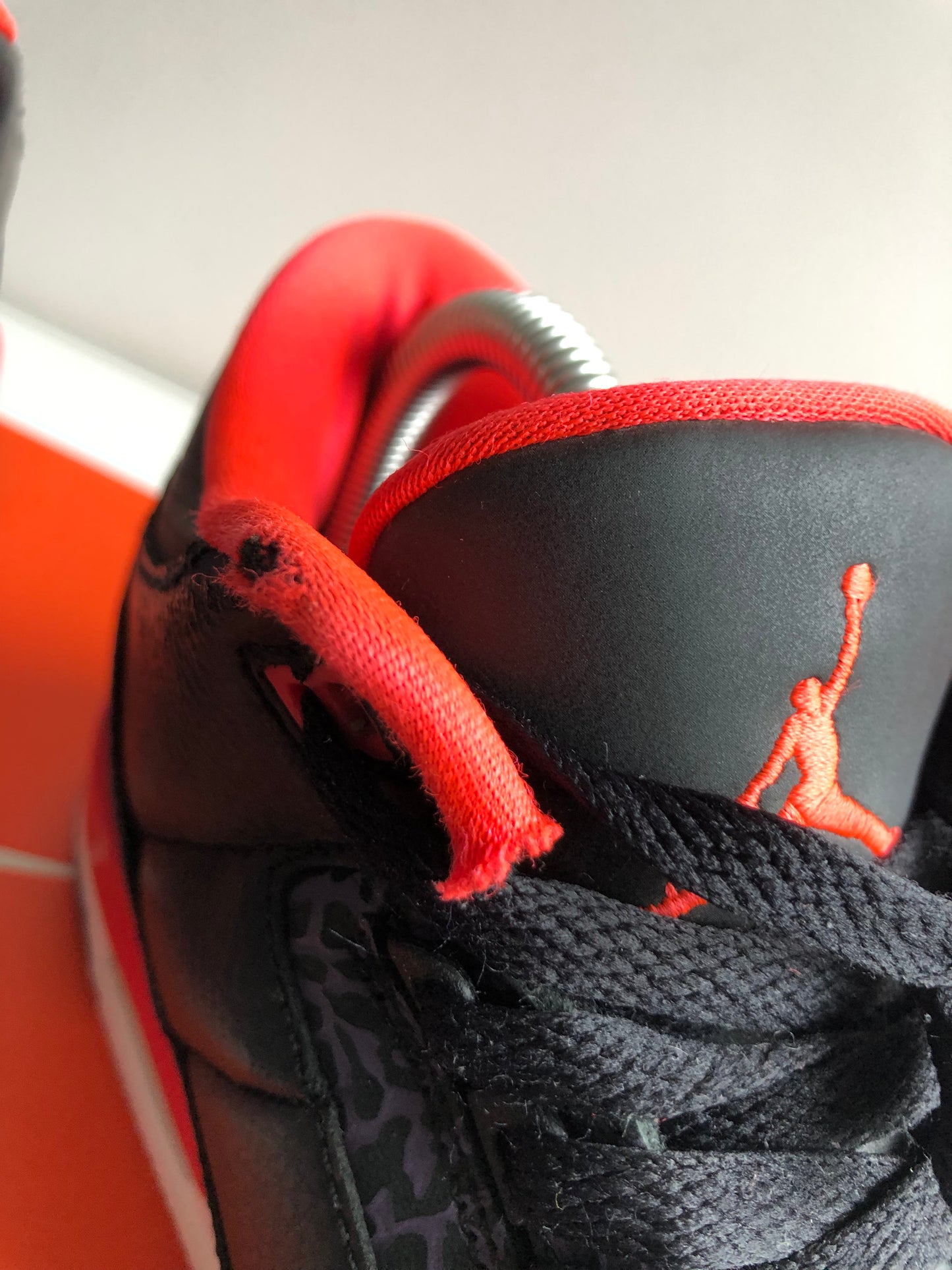 Air Jordan 3 Retro Crimson (GS) -Maat 39