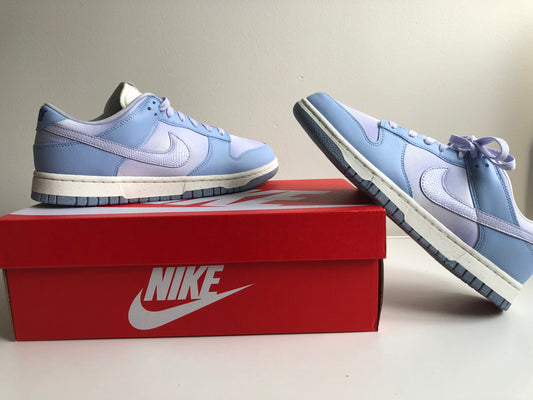 Nike Dunk Low Maat 42