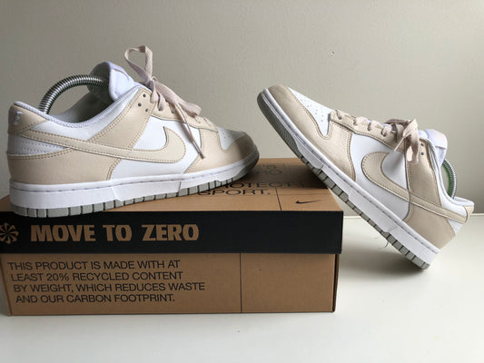 Nike Dunk Low    (Maat 42)